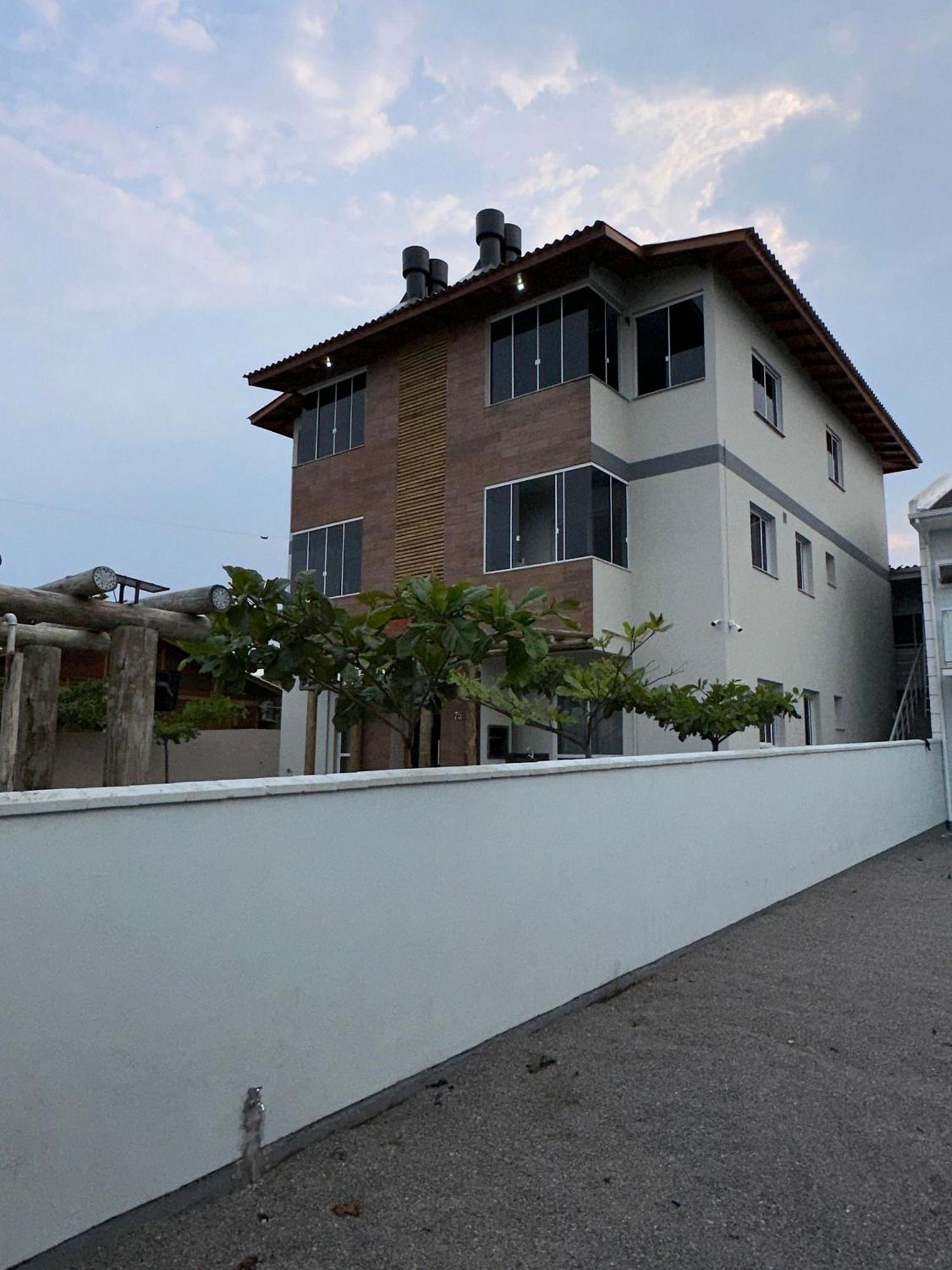 פיניירה Residencial Wrubleski Sc מראה חיצוני תמונה